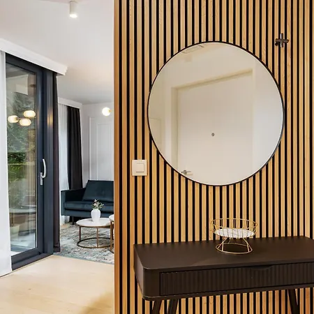 - 5 Min With Bus To Old Town, Self Check In 0-24h * 두브로브니크