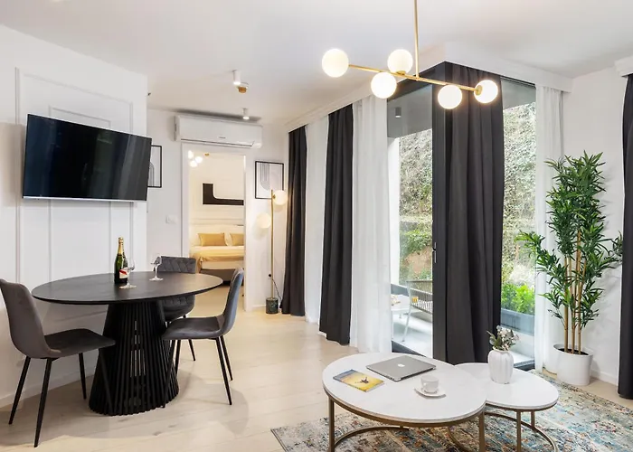 - 5 Min With Bus To Old Town, Self Check In 0-24h * Dubrovnik