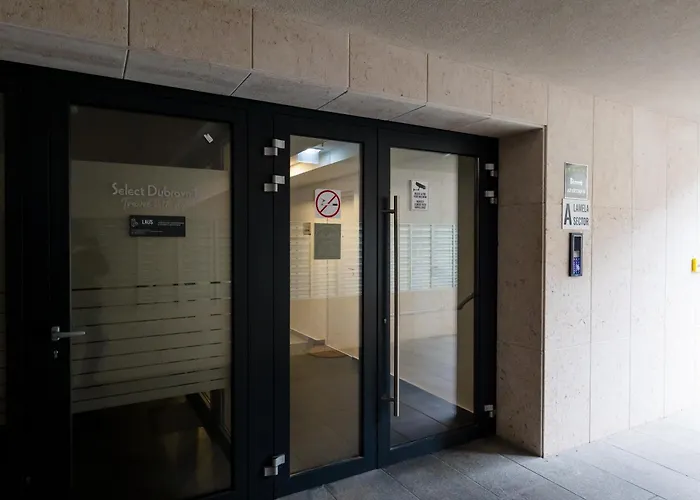 - 5 Min With Bus To Old Town, Self Check In 0-24h * Dubrovnik