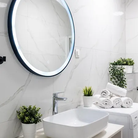 - 5 Min With Bus To Old Town, Self Check In 0-24h