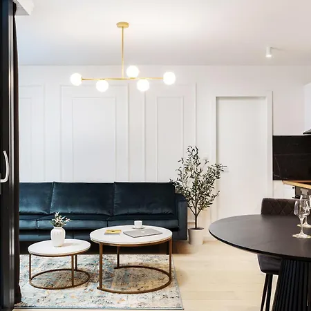 - 5 Min With Bus To Old Town, Self Check In 0-24h Dubrovnik