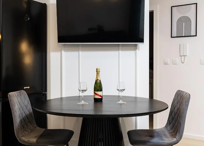 - 5 Min With Bus To Old Town, Self Check In 0-24h *